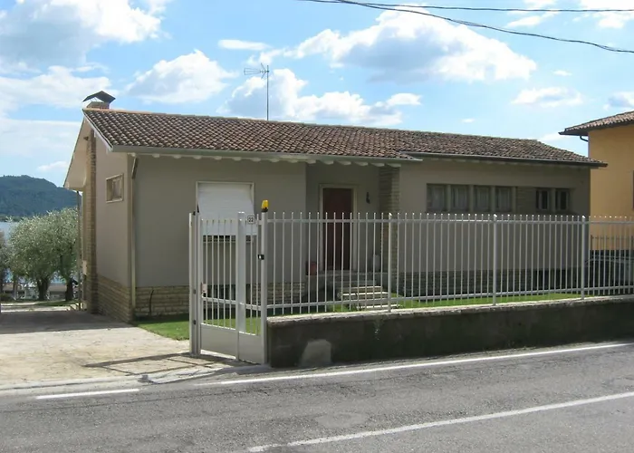 Freddy House Predore
